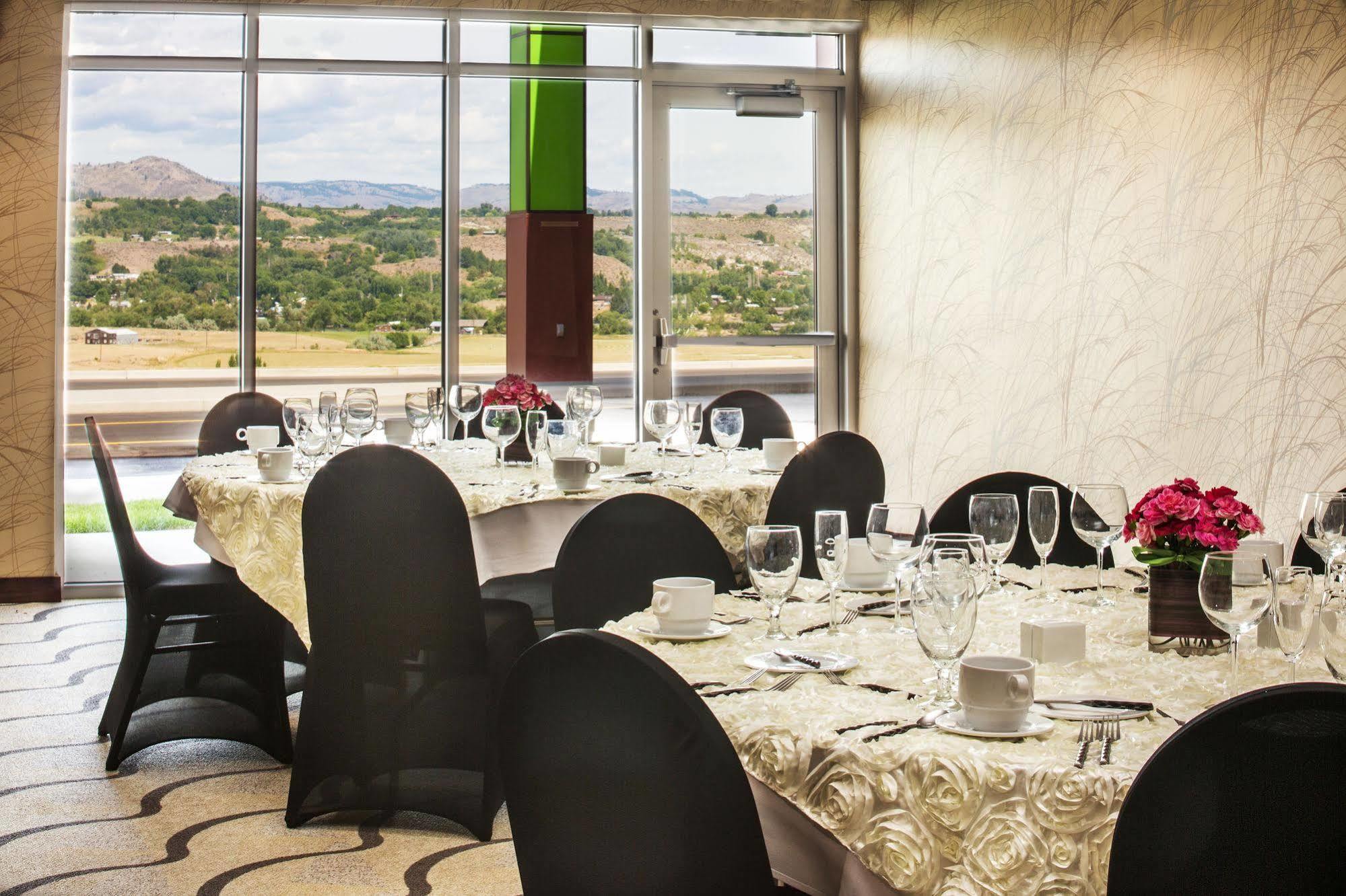 אומק 12 Tribes Resort Casino מראה חיצוני תמונה